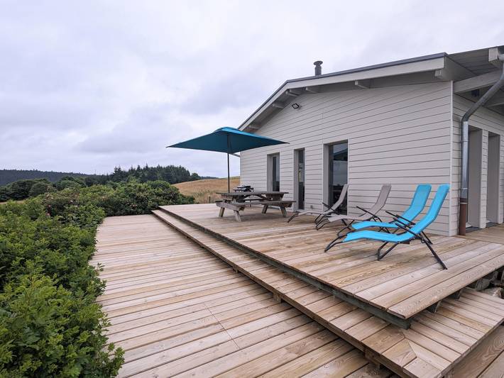 Gîte pour 6 personnes, avec jardin dans Le Mas-de-Tence