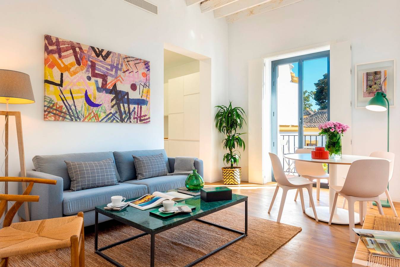 Apartamento entero, Beautiful 2 Bd Apart with view to Plaza Santa Cruz. Santa Teresa V in Casco Antiguo, Sevilla