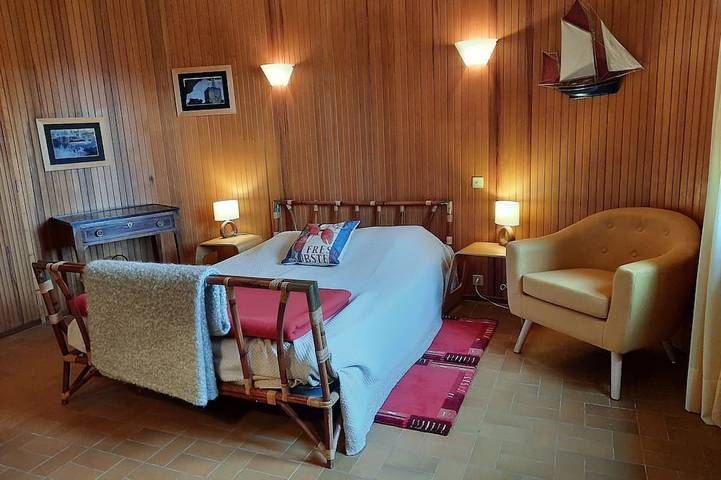 Location de vacances pour 9 personnes, avec jardin et terrasse à Île-de-Bréhat - 2