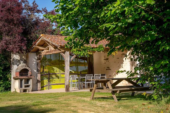 Gîte pour 8 personnes, avec jardin et terrasse en Vendée - 2