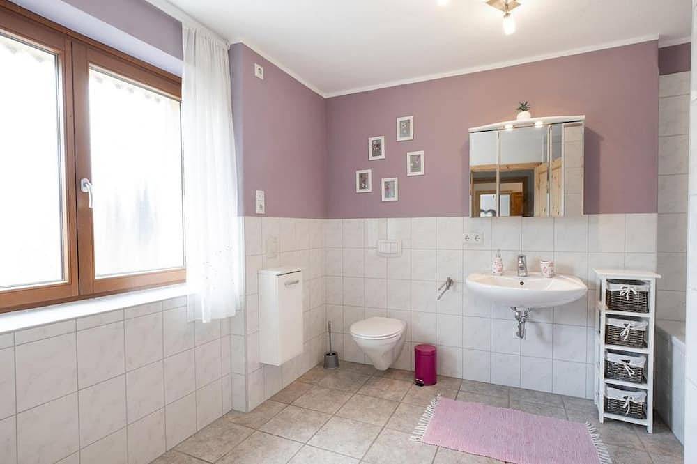 Ganze Wohnung, 2-Bett-Wohnung \"Rose\" - Ferienwohnungen Wengenroth in Westerburg, Westerburg & Umgebung