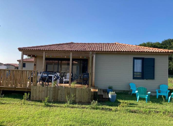 Maison pour 6 personnes, avec Terrasse et Jardin ainsi que Piscine et Sauna à Saubrigues