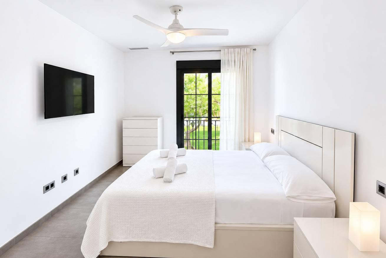 Geheel appartement, Vakantieappartement voor 6 personen met balkon/terras in Cancelada (Estepona), Estepona