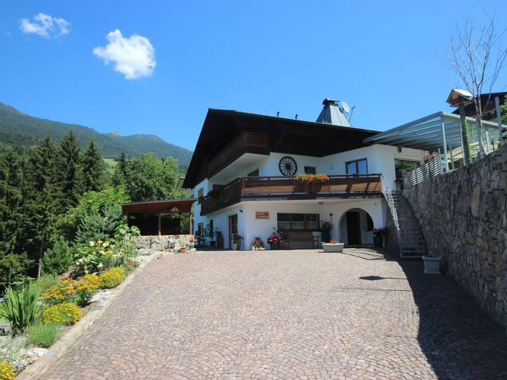 Gîte pour 4 personnes, avec Terrasse ainsi que Jardin et Vue à Schruns