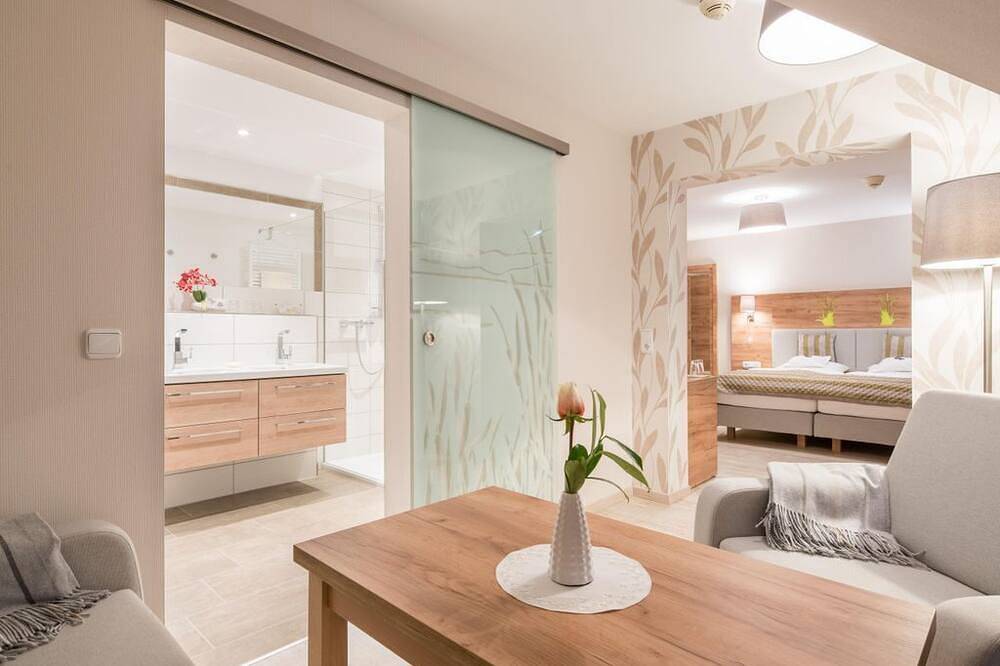 Ganze Wohnung, Einzelzimmer \"Buchfink\" (18m²) - Hotel Schneider am Maar in Schalkenmehren, Vulkaneifel