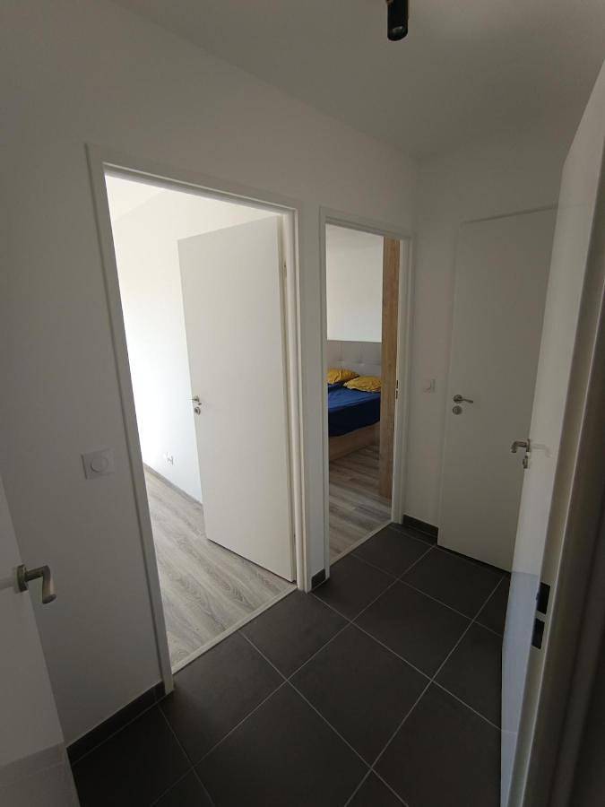 Gîte pour 4 personnes, avec balcon à Ville-la-Grand - 4