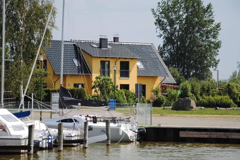 \"Saaler Bodden\ in Neuendorf (Bei Saal), Saal