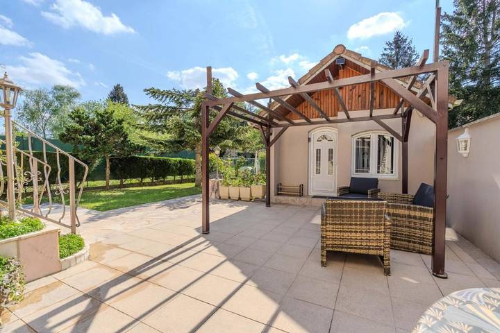 Location de vacances pour 6 personnes, avec jardin et terrasse à Esbly - 3