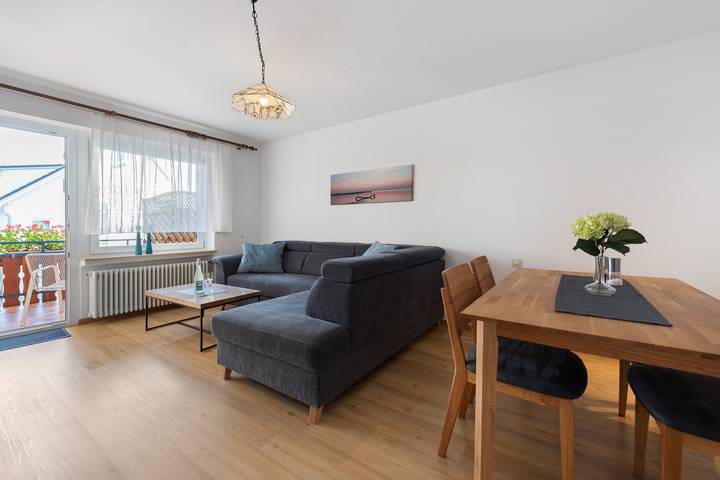 Ferienwohnung für 4 Personen, mit Balkon und Garten in Hagnau am Bodensee