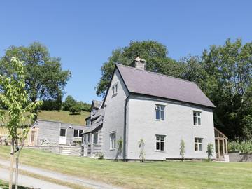 Log Cabin for 9 People in Shropshire, West Midlands, Photo 2