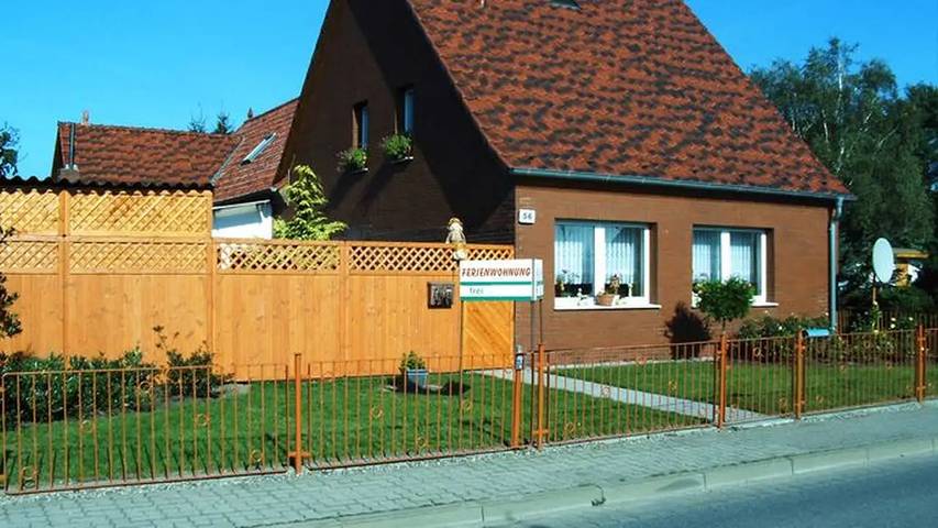 Bungalow für 2 Personen, mit Garten