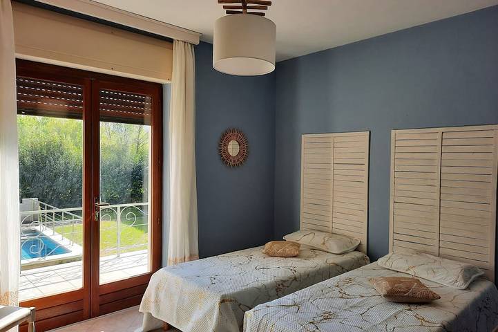 Location de vacances pour 6 personnes, avec terrasse et jardin à Solaro - 3