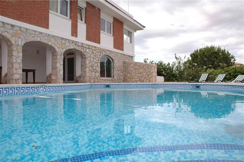 Villa in Busot mit 5 Schlafzimmern und privatem Pool in Busot, Costa Blanca