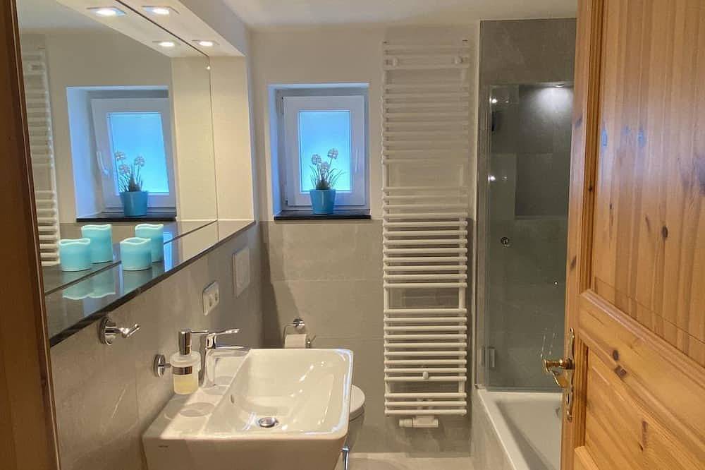 Entire apartment, Ferienwohnung Broecker - Appartement/fewo, Bad, Wc in Timmendorfer Strand, East Holstein