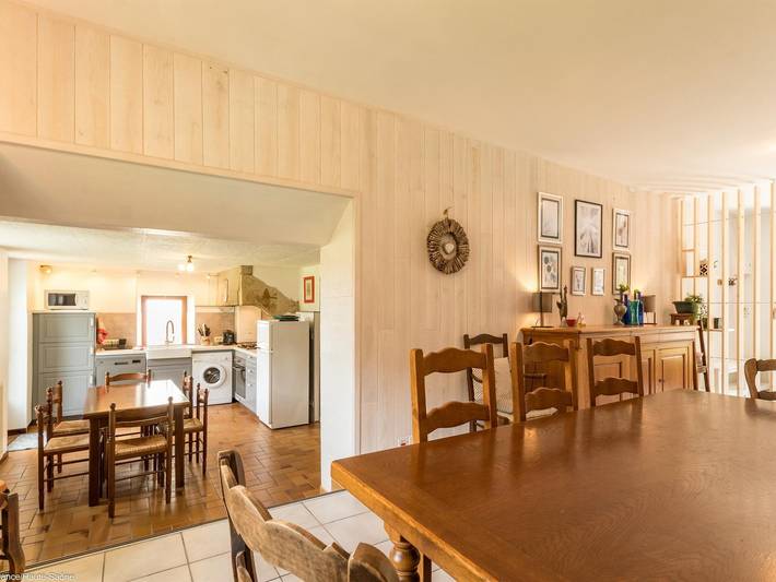 Gîte pour 10 personnes, avec jardin
