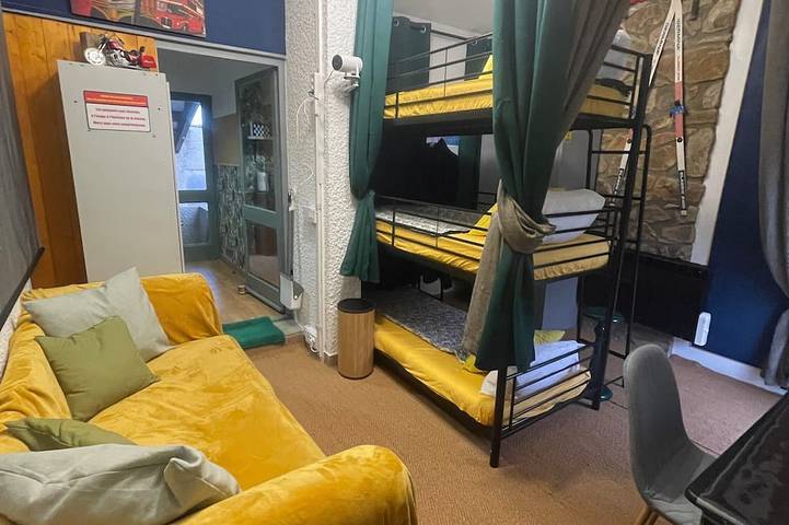 Gîte pour 3 personnes, avec jardin à Vieille-Brioude