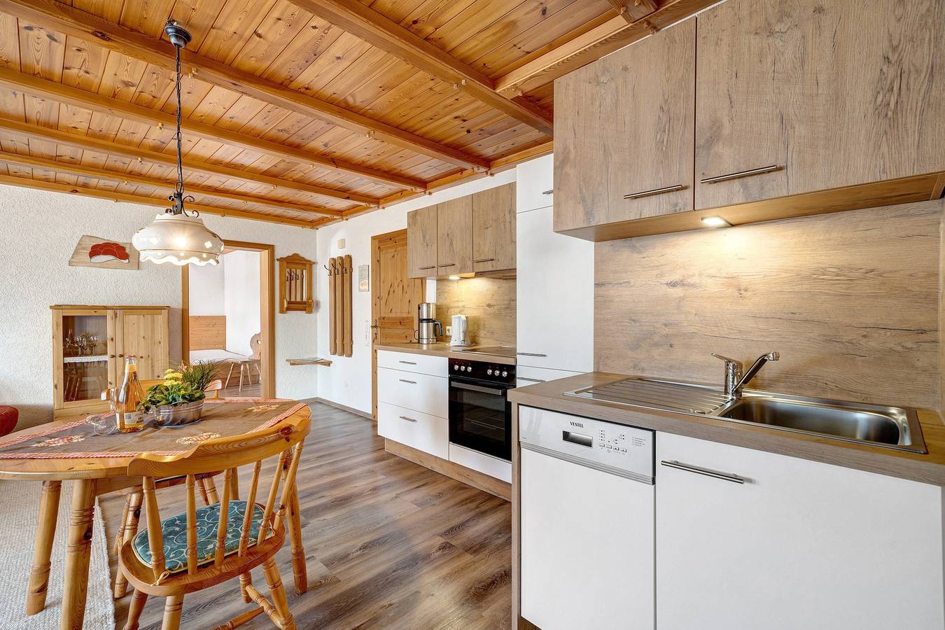Ganze Wohnung, Ferienwohnung 'Kandelblick Mit 60qm' mit Bergblick, privater Terrasse und Wi-Fi in Furtwangen, Südschwarzwald
