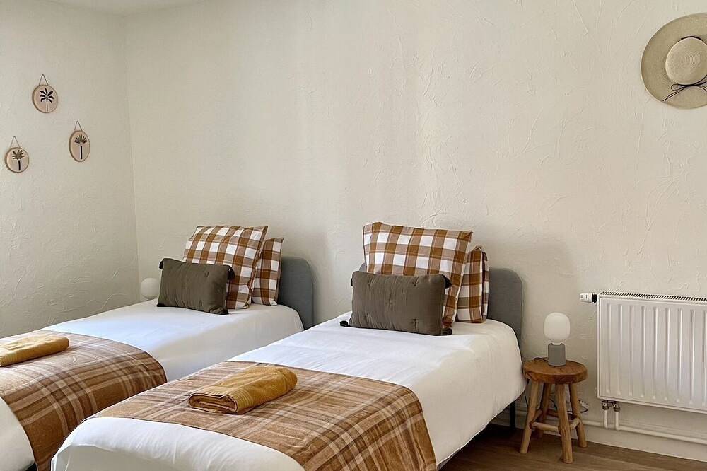 Entire apartment, Apartment-Comfort-Ensuite with Bath in Vichy, Vichy region