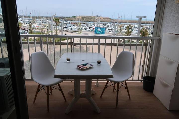 Gîte pour 3 personnes, avec vue et terrasse dans Plage Centrale (Valras-Plage)