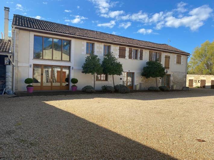 Location de vacances pour 2 personnes, avec piscine ainsi que jardin et vue à Bréville - 4