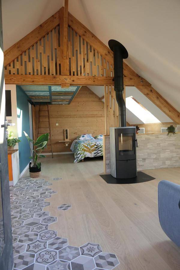 Appartement entier, Gîte des Vernet - Loft chaleureux entre lacs et montagnes in Boussy, Région d'Annecy
