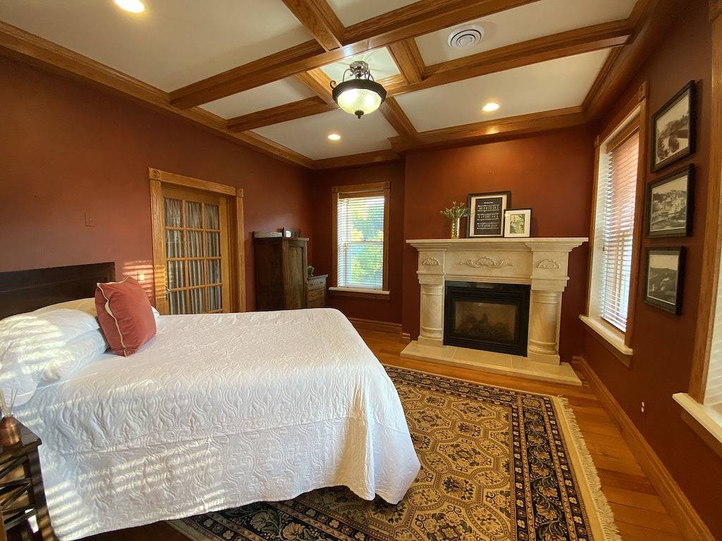 1842 Bavarian Brew House in Galena, Jo Daviess County