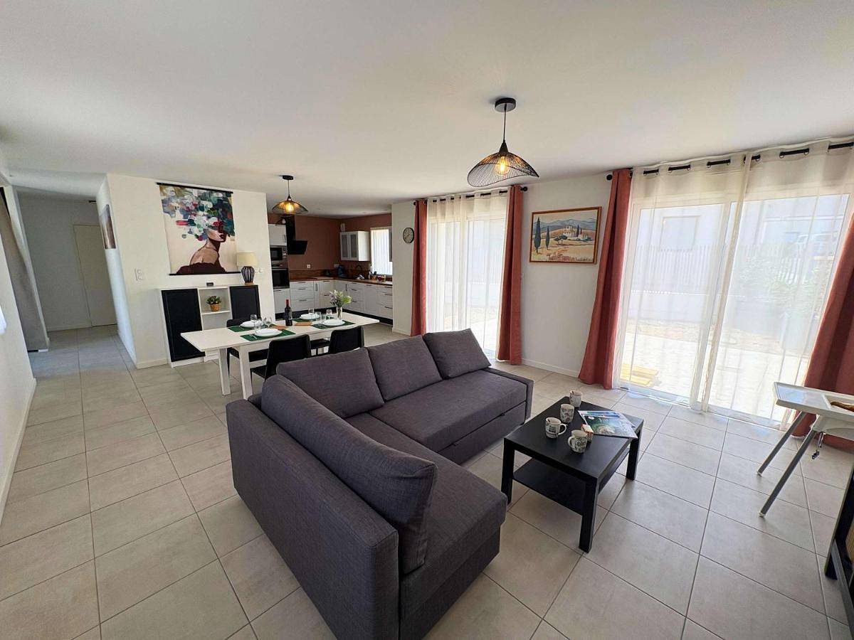 Ker Moan New house for a family in town centre in Milizac-Guipronvel, Région de Brest