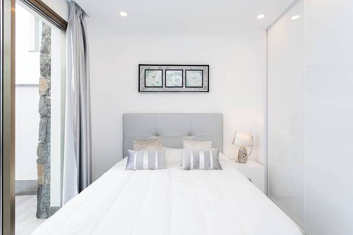 Luxusvilla mit Pool und Klimaanlage in Los Cristianos, Arona