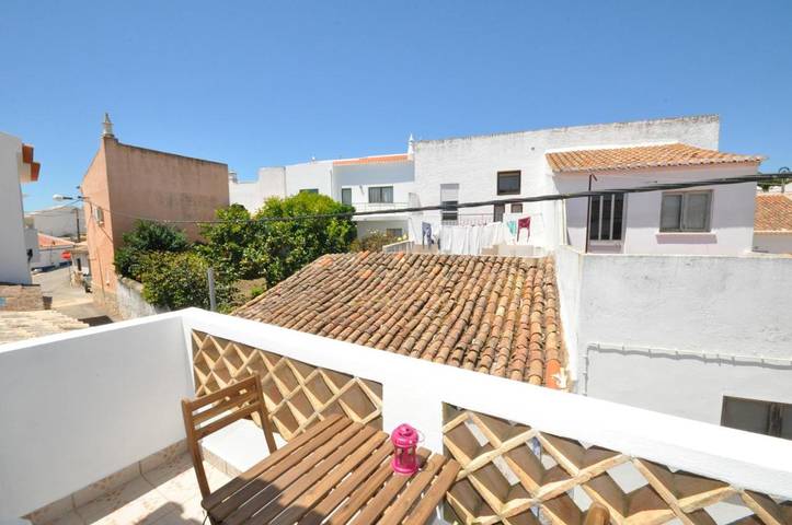Ferienhaus für 3 Personen, mit Balkon und Terrasse sowie Ausblick