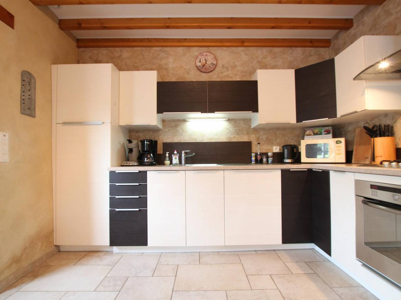 Gîte familial de grand confort avec jardin, étang privé et salle de jeux proche Parc Naturel du Cotentin in Saint-Sauveur-le-Vicomte, Côte de la Déroute