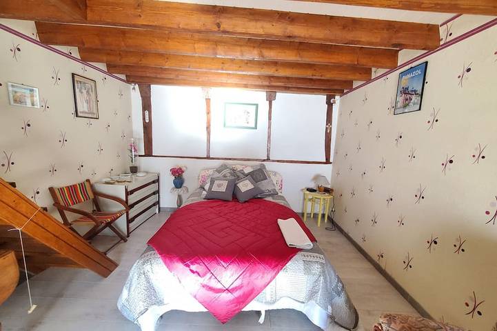 Maison de village en pierres in Saint-Nectaire, Parc naturel régional des Volcans d'Auvergne