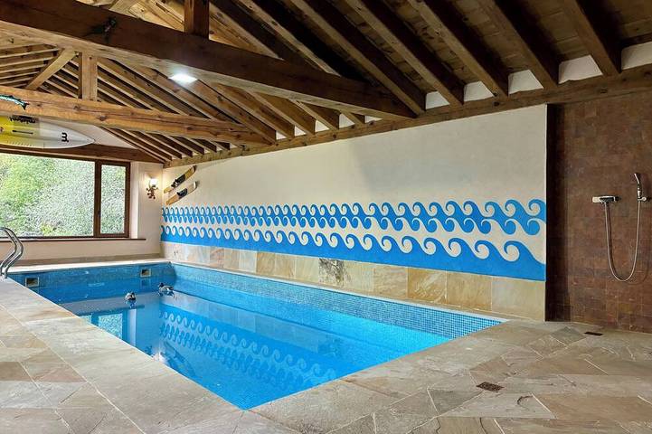 Chalet para 15 personas, con piscina - 1