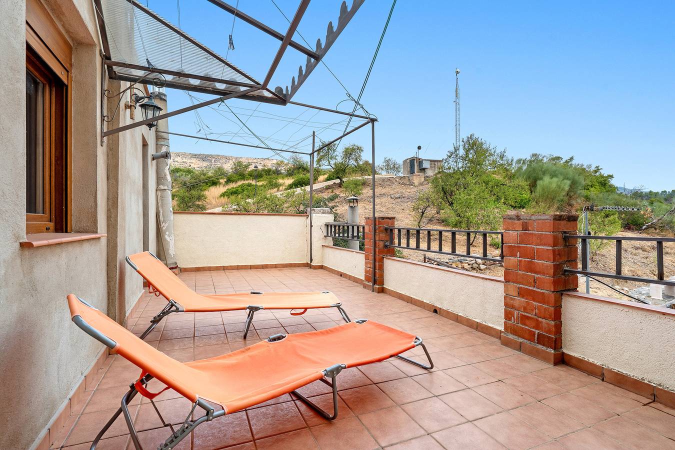 Ferienhaus 'Tranquil' mit Bergblick, Wlan und Klimaanlage in el Lloar, Priorat