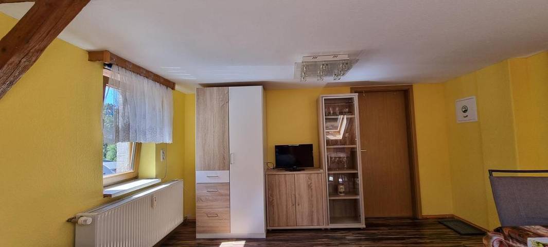 Ferienwohnung für 3 Personen, mit Terrasse und Garten sowie Ausblick in Neuhausen/Erzgebirge - 2