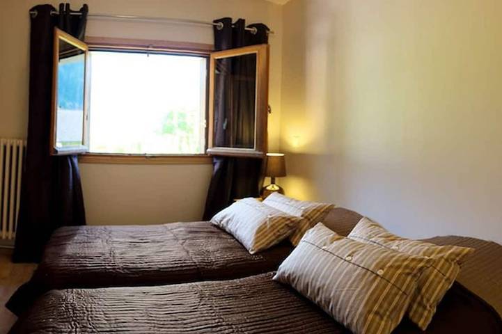 Chalet pour 14 personnes, avec balcon ainsi que jardin et sauna, animaux acceptés à Le Bourg-d'Oisans - 3