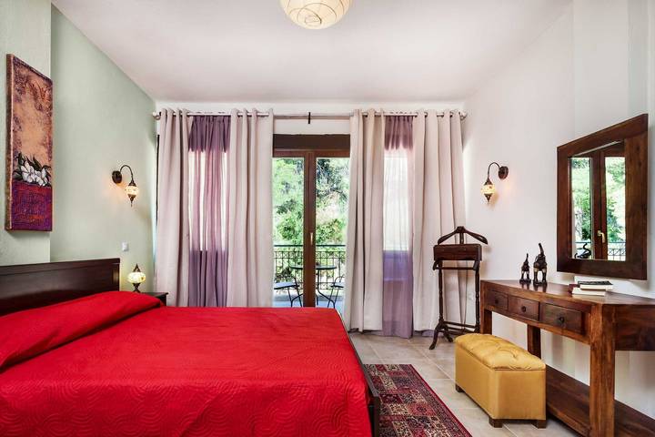 Villa for 3 people, with garden and ocean view in Halkidiki