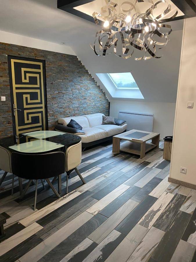 Hôtel pour 2 personnes, avec terrasse et vue à Noyelles-Godault
