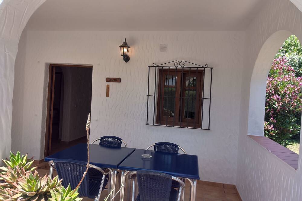 Casa Desmina 63 metros cuadrados con piscina, bicicleta, kayak, caja de seguridad y Wifi a Internet. in Cabo Trafalgar, Barbate