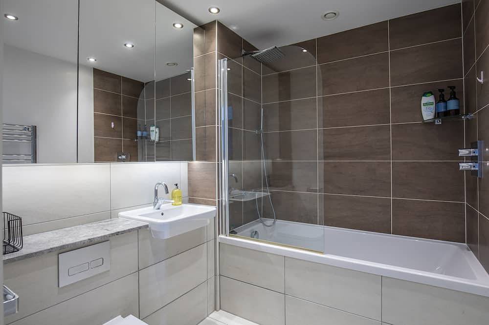 Entire apartment, Brand New | Sea View | Roof | Free Parking in Brighton Marina, Brighton