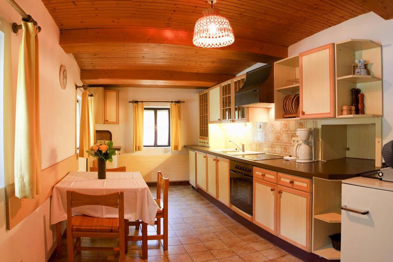 Ganze Wohnung, Bauernhaus bei Afritzer See & Nockberge in Treffen am Ossiacher See, Villach-Land