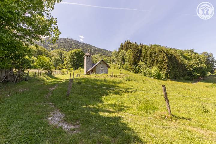 Gîte pour 4 personnes, avec terrasse, animaux acceptés en Savoie - 2