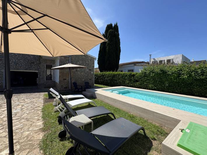 Casa rural para 6 personas, con Jardín en Alt Empordà - 3
