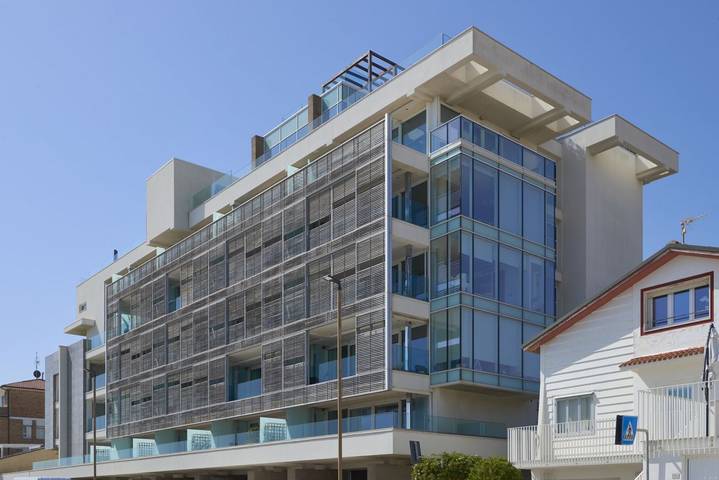 Appartamento intero, [Terrazza Fronte Mare] Attico + Garage Privato in Fontespina, Civitanova Marche