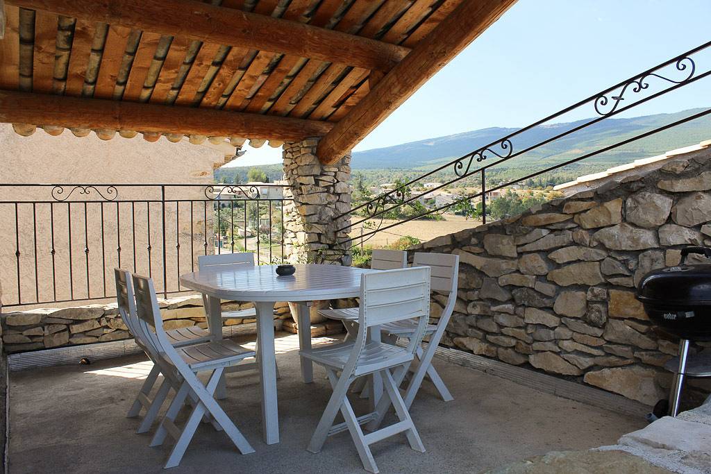 Les Charbonniers in Châteauneuf-Val-Saint-Donat, Forcalquier en omgeving