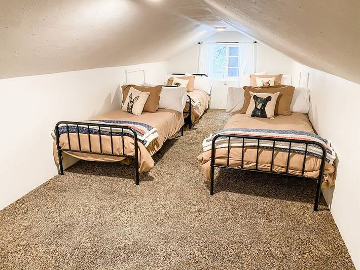 Vacation rental for 14 people, with terrace in Shaver Lake