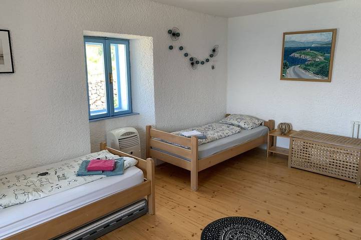 Stone house by the sea in Sveti Marek Uvala, Risika