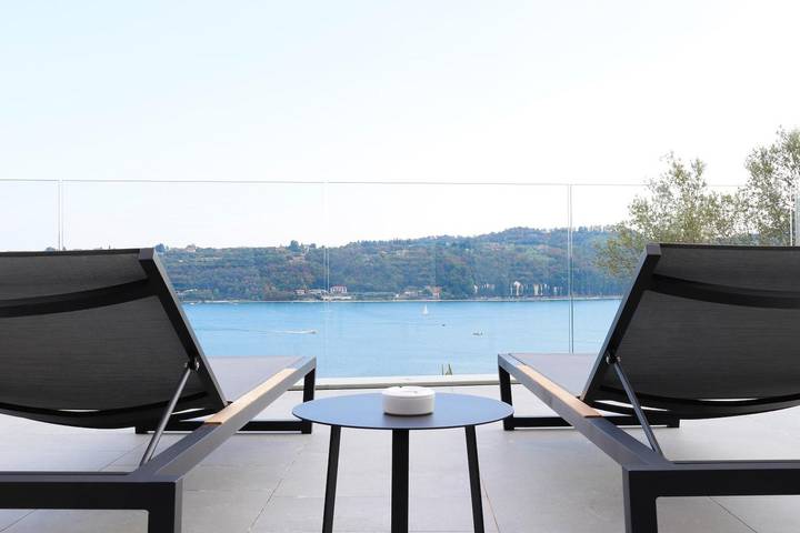 Villa 'Acquariva Luxury and Privacy' mit Seeblick, Wlan und Klimaanlage in Salò, Gardasee-Berge