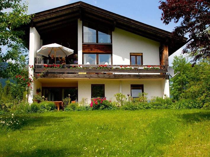 Ferienhaus für 5 Personen, mit Terrasse und Garten am Schliersee