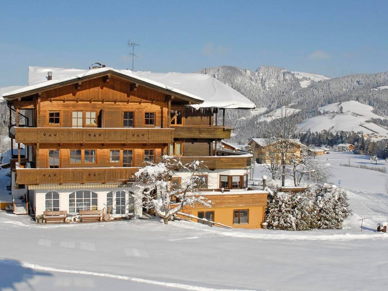 Apparthotel Luzenberg - Doppelzimmer in Auffach, Wildschönau