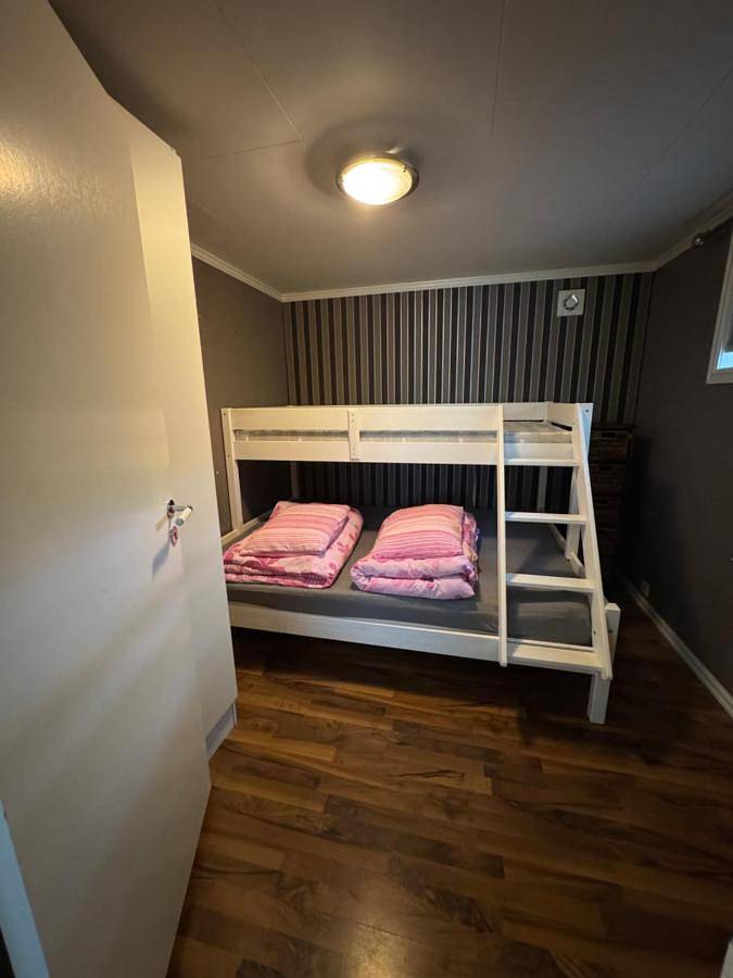 Ferienwohnung für 5 Personen, mit Garten in Leknes - 4